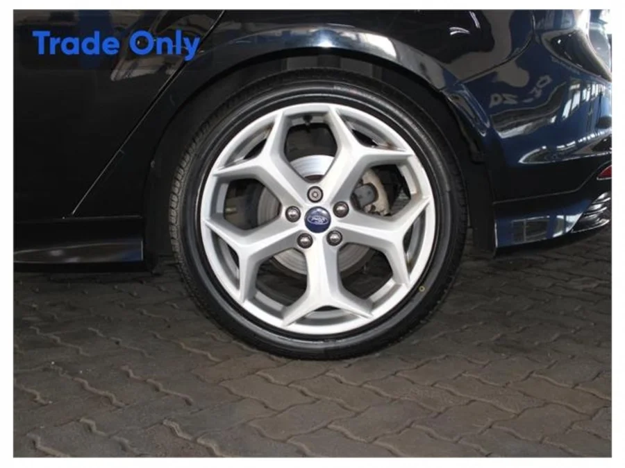 Used 2013 Ford Focus ST 1 - Auto 24 Used 2013 Ford Focus ST 1 - Auto 24