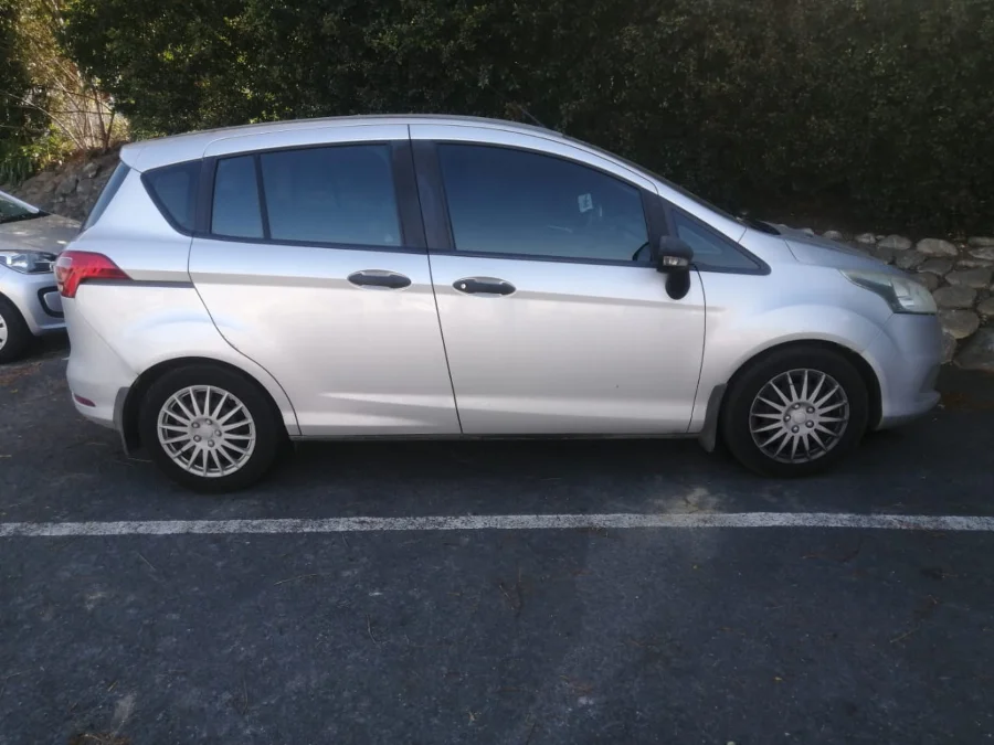 New 2016 Ford B-Max 1.0T Titanium - Private Seller New 2016 Ford B-Max 1.0T Titanium - Private Seller