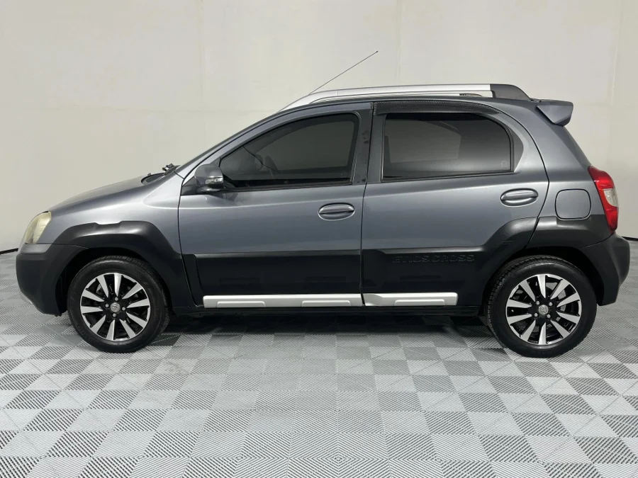 Used 2015 Toyota Etios Cross 1.5 Xs - WeBuyCars The Dome Used 2015 Toyota Etios Cross 1.5 Xs - WeBuyCars The Dome