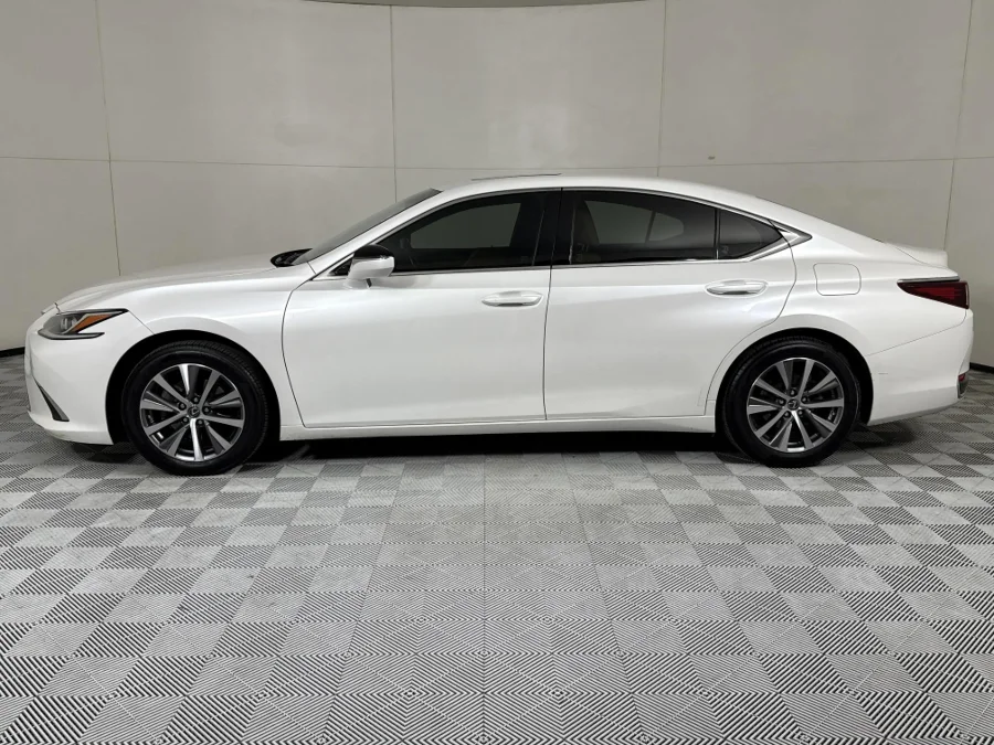 Used 2020 Lexus ES 250 EX - WeBuyCars Midstream Used 2020 Lexus ES 250 EX - WeBuyCars Midstream