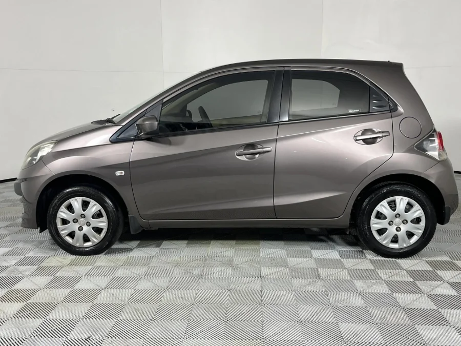 Used 2013 Honda Brio hatch 1.2 Comfort - WeBuyCars Riverhorse Used 2013 Honda Brio hatch 1.2 Comfort - WeBuyCars Riverhorse
