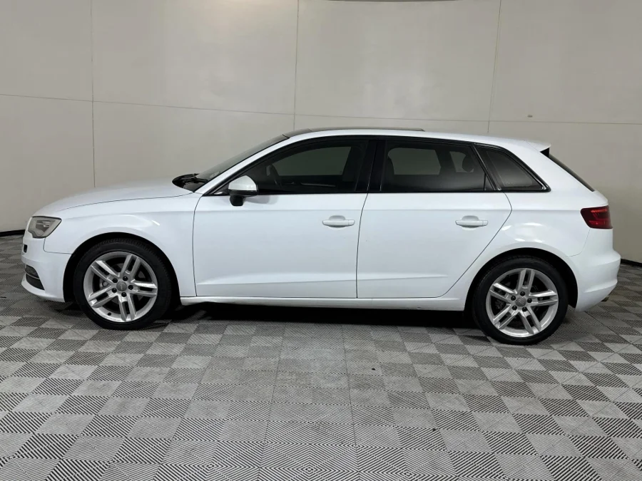 Used 2013 Audi A3 Sportback 1.4TFSI S auto - WeBuyCars Midstream Used 2013 Audi A3 Sportback 1.4TFSI S auto - WeBuyCars Midstream