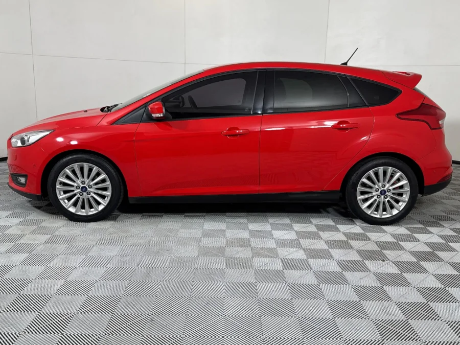 Used 2017 Ford Focus hatch 1.0T Trend - WeBuyCars Midstream