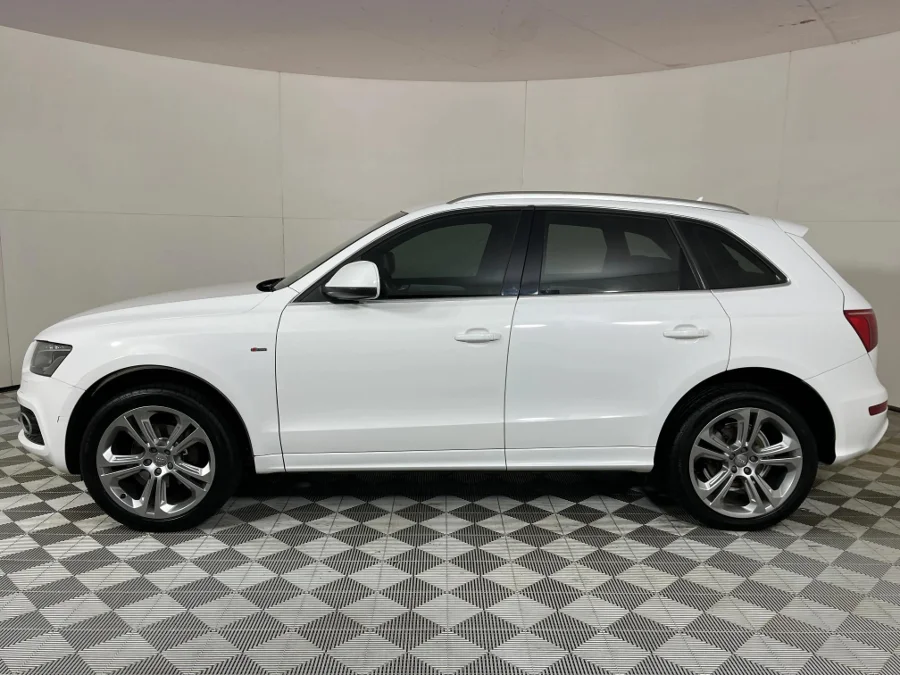 Used 2010 Audi Q5 2.0T quattro auto - WeBuyCars JHB South Used 2010 Audi Q5 2.0T quattro auto - WeBuyCars JHB South