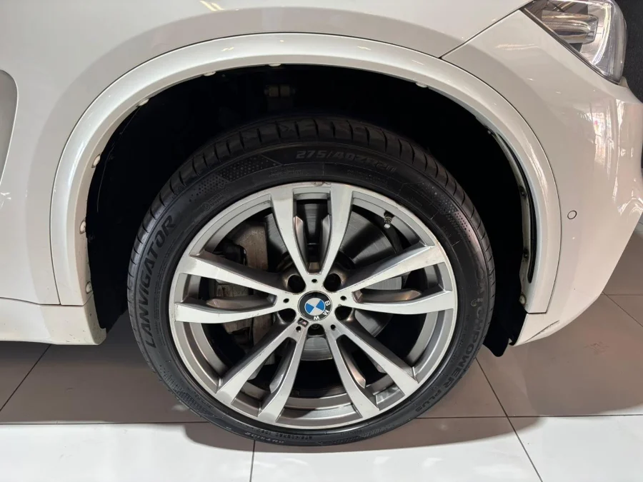 Used 2015 BMW X5 M50d - Avari Cars Used 2015 BMW X5 M50d - Avari Cars