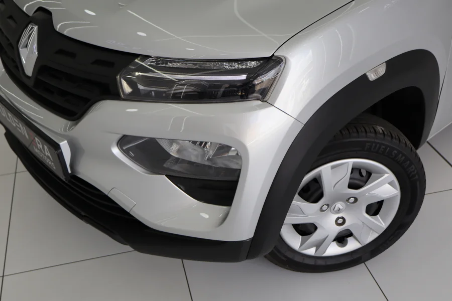 Used 2024 Renault Kwid 1.0 Life - Golden Era Motors Used 2024 Renault Kwid 1.0 Life - Golden Era Motors