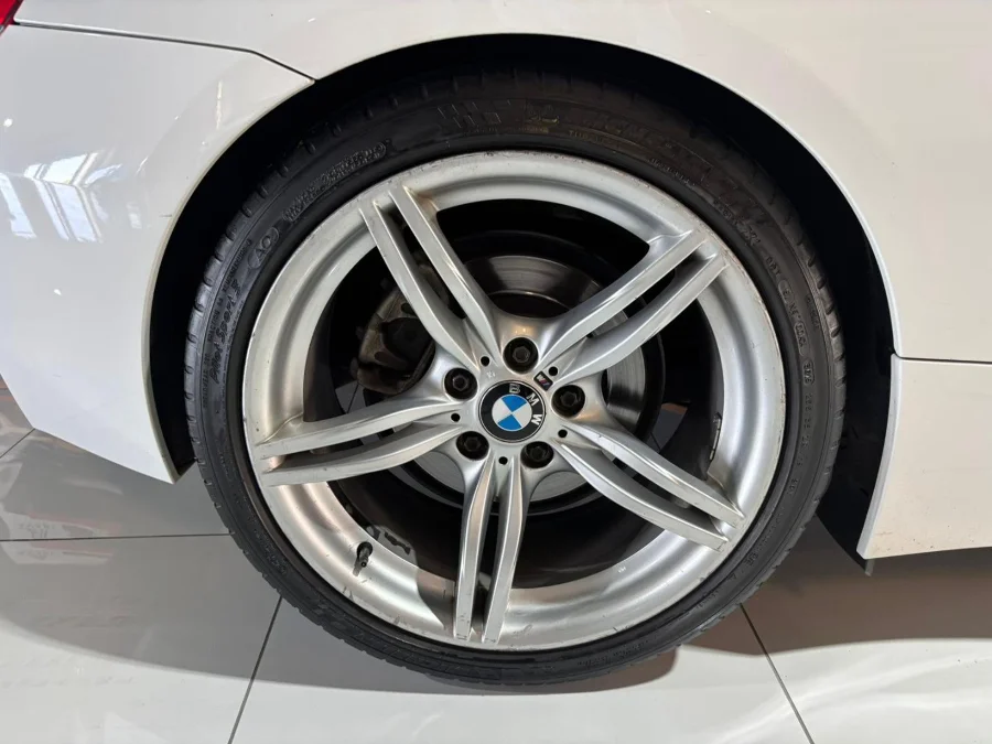 Used 2014 BMW Z4 sDrive20i M Sport Design Pure Traction auto - Avari Cars