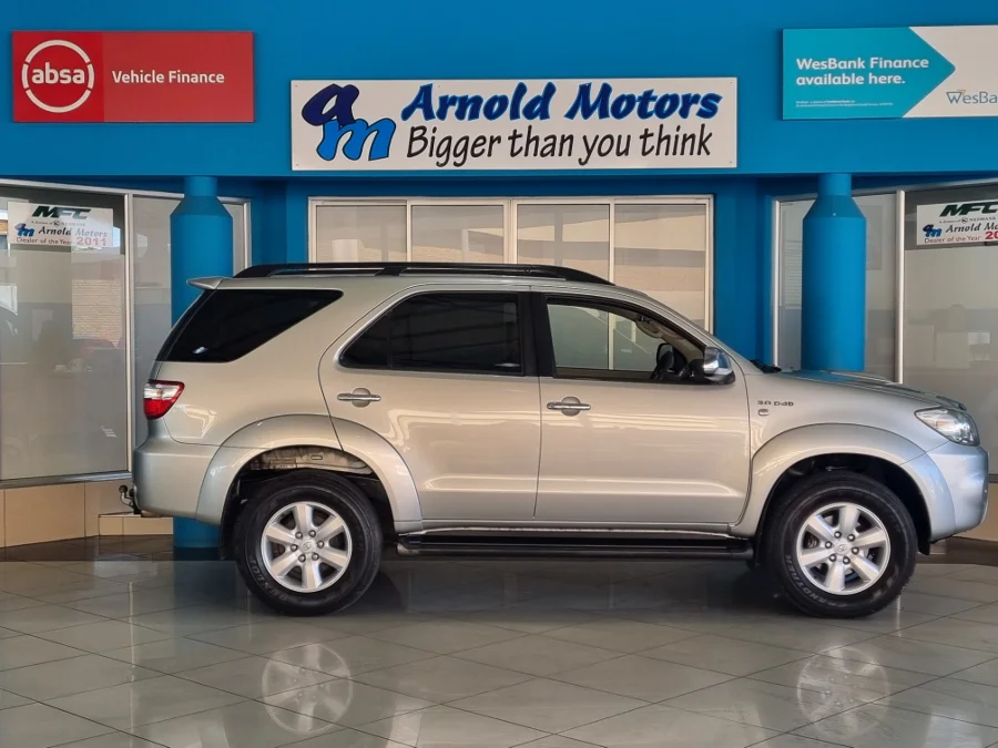 Used 2010 Toyota Fortuner 3.0D-4D auto - Arnold Motors CC Used 2010 Toyota Fortuner 3.0D-4D auto - Arnold Motors CC
