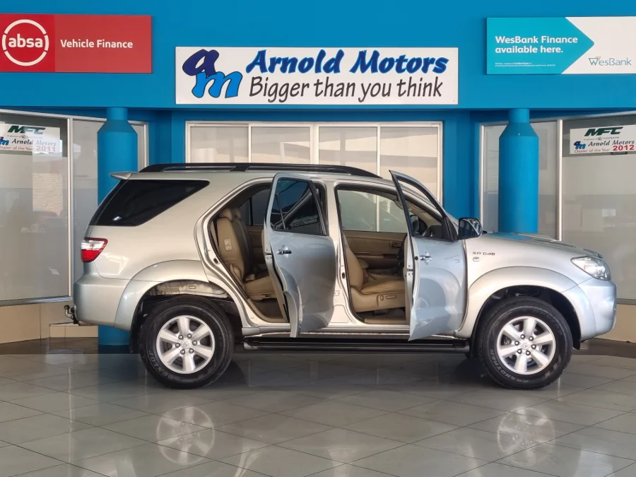 Used 2010 Toyota Fortuner 3.0D-4D auto - Arnold Motors CC Used 2010 Toyota Fortuner 3.0D-4D auto - Arnold Motors CC