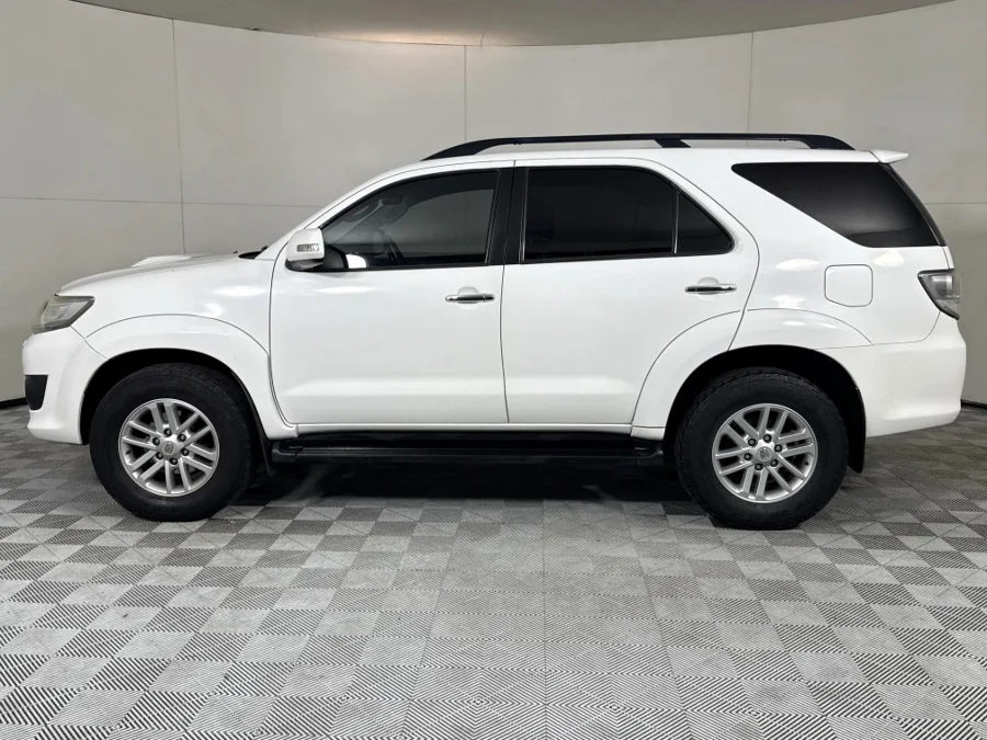Used 2014 Toyota Fortuner 3.0D-4D 4x4 Limited auto - WeBuyCars Midstream Used 2014 Toyota Fortuner 3.0D-4D 4x4 Limited auto - WeBuyCars Midstream