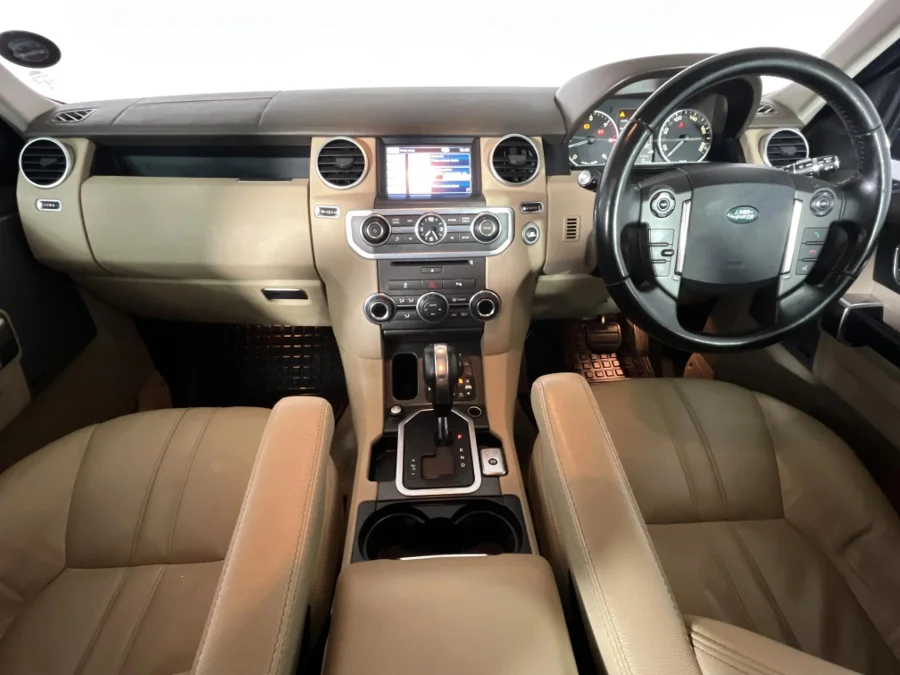 Used 2012 Land Rover Discovery SDV6 SE - WeBuyCars Epping Used 2012 Land Rover Discovery SDV6 SE - WeBuyCars Epping