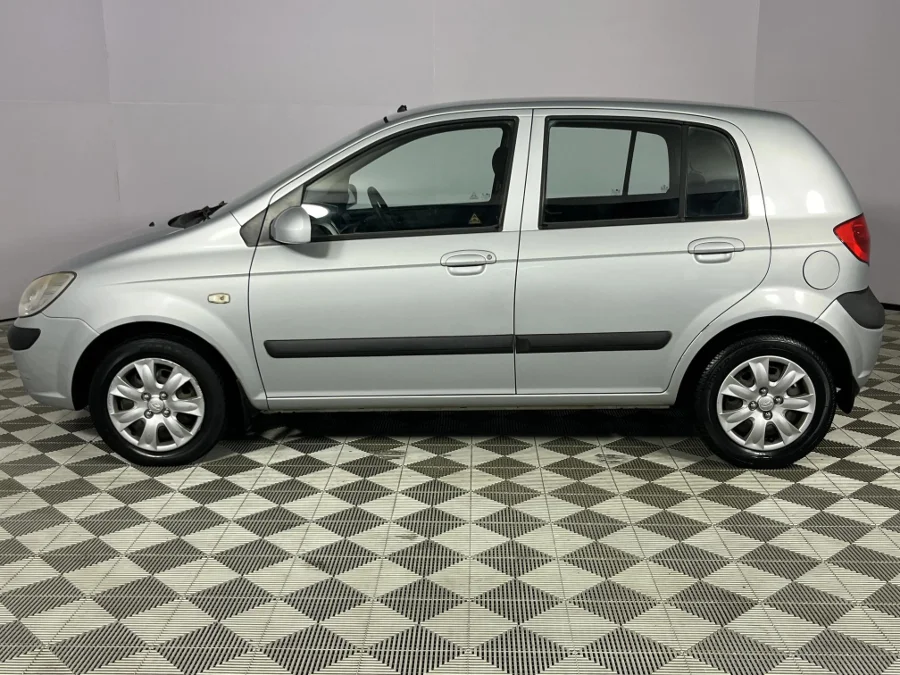 Used 2010 Hyundai Getz 1.6 GL high-spec auto - WeBuyCars Durban Used 2010 Hyundai Getz 1.6 GL high-spec auto - WeBuyCars Durban