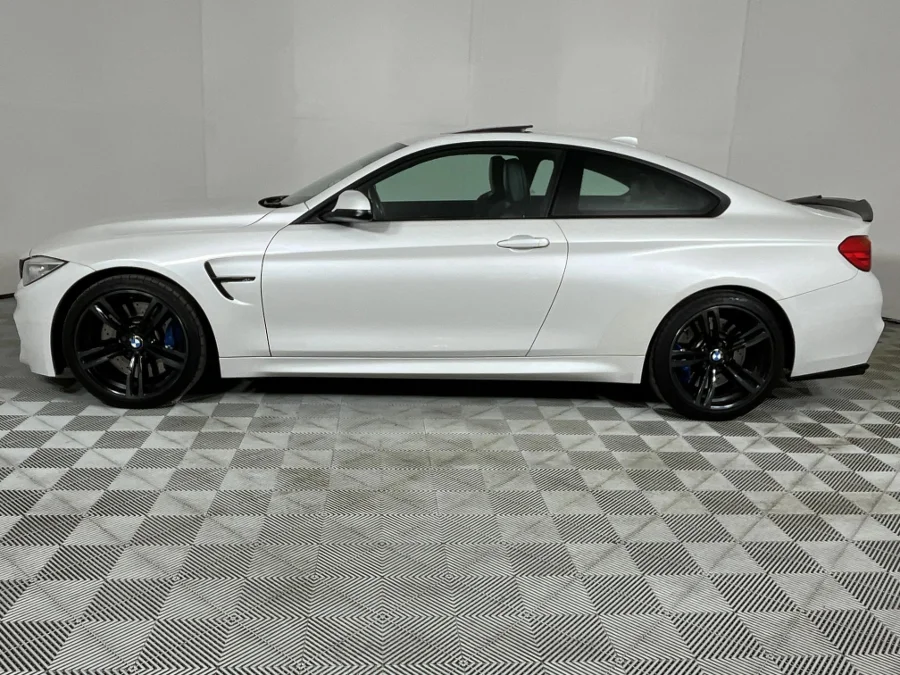 Used 2015 BMW M4 coupe auto - WeBuyCars The Dome Used 2015 BMW M4 coupe auto - WeBuyCars The Dome