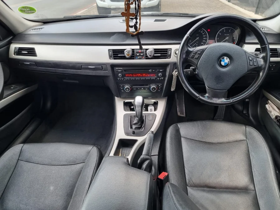 Used 2013 BMW 3 Series 320i auto - Carbase Auto Used 2013 BMW 3 Series 320i auto - Carbase Auto
