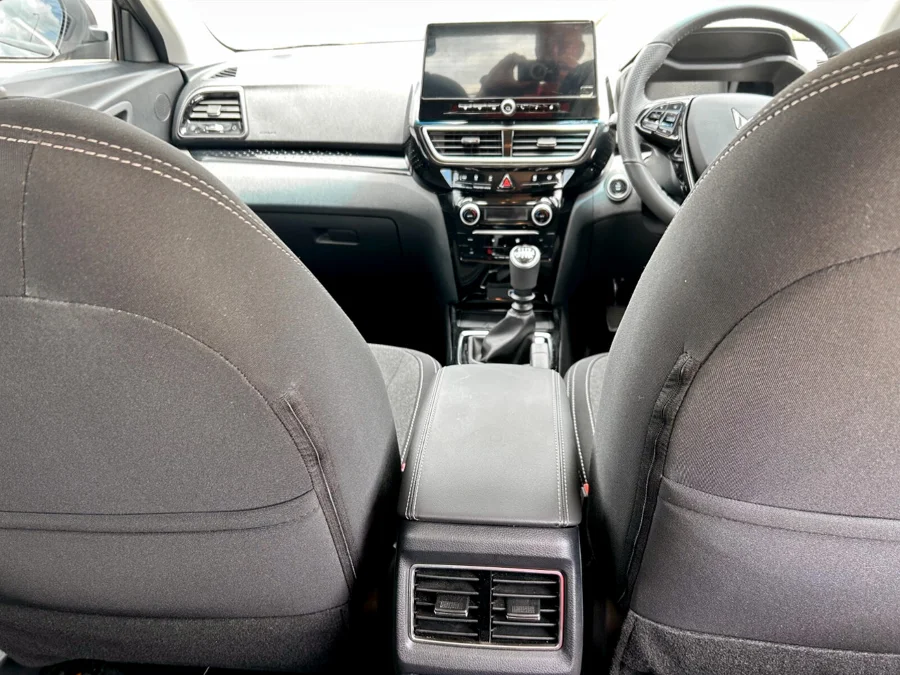 New 2025 Mahindra XUV 3XO 1.2T AX5 manual - IC Auto Benoni New 2025 Mahindra XUV 3XO 1.2T AX5 manual - IC Auto Benoni