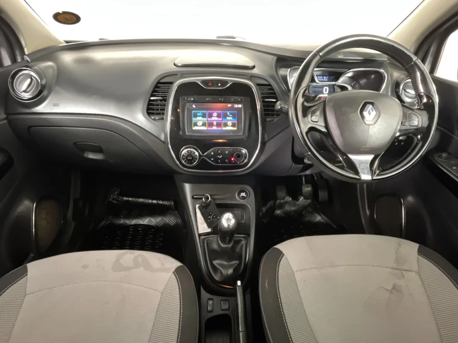 Used 2017 Renault Captur 66kW turbo Dynamique - WeBuyCars The Dome Used 2017 Renault Captur 66kW turbo Dynamique - WeBuyCars The Dome