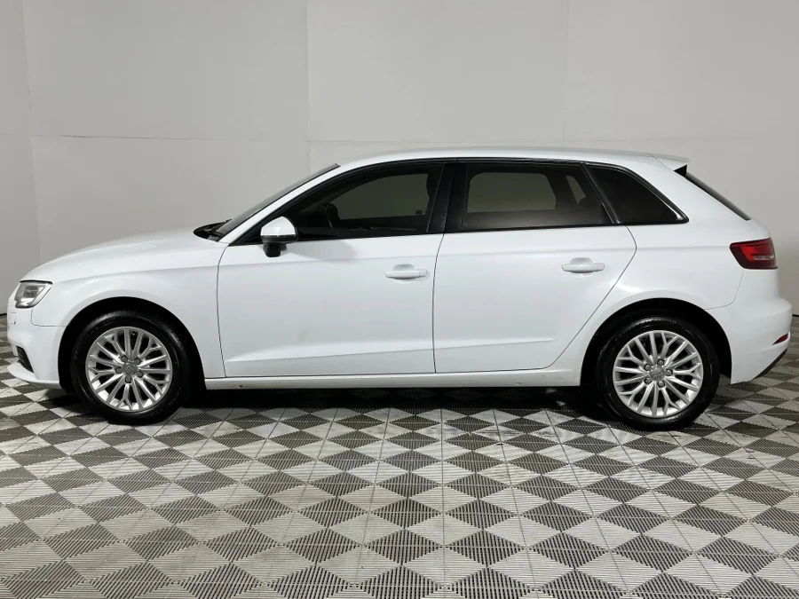 Used 2017 Audi A3 Sportback 30TFSI S line - WeBuyCars Midstream Used 2017 Audi A3 Sportback 30TFSI S line - WeBuyCars Midstream
