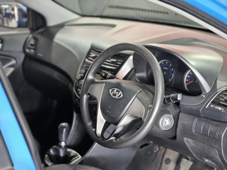Used 2018 Hyundai Accent sedan 1.6 Fluid - Jeremiahs Auto Used 2018 Hyundai Accent sedan 1.6 Fluid - Jeremiahs Auto