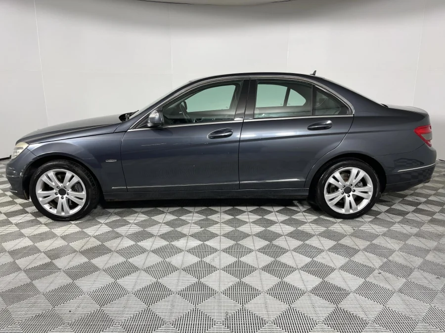 Used 2007 Mercedes-Benz C-Class C320CDI Elegance - WeBuyCars The Dome Used 2007 Mercedes-Benz C-Class C320CDI Elegance - WeBuyCars The Dome