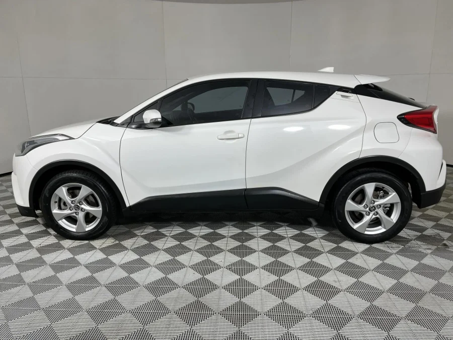 Used 2017 Toyota C-HR 1.2T Plus auto - WeBuyCars JHB South Used 2017 Toyota C-HR 1.2T Plus auto - WeBuyCars JHB South