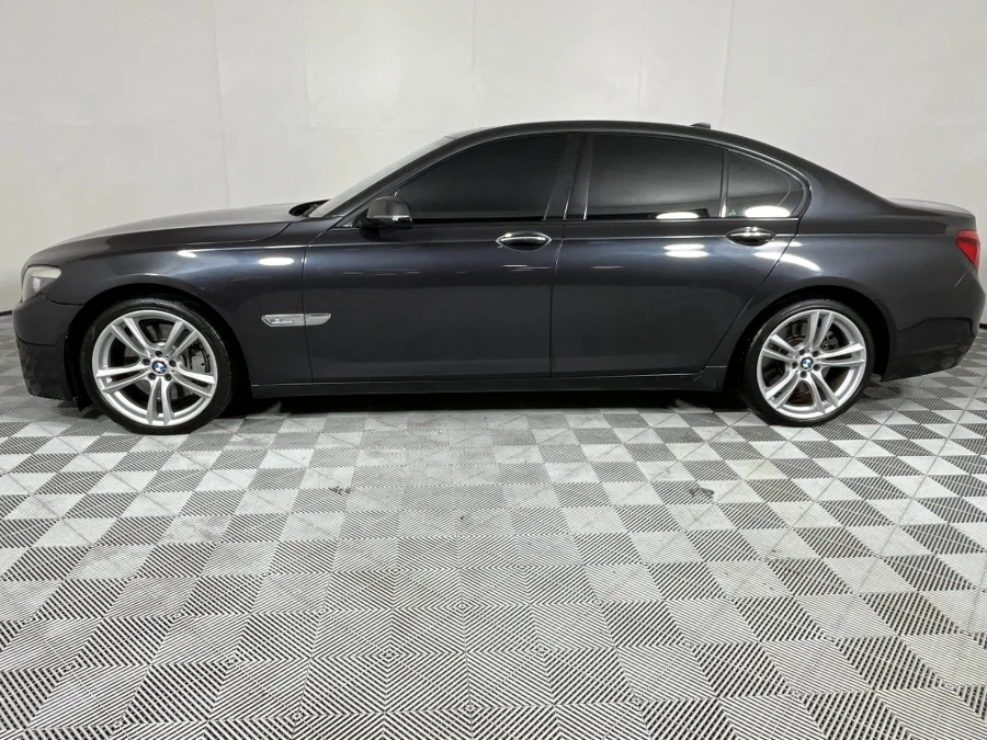 Used 2013 BMW 7 Series 750i Individual - WeBuyCars The Dome