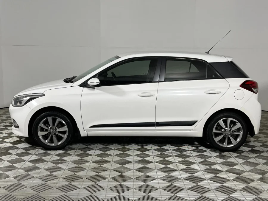 Used 2018 Hyundai i20 1.4 Fluid auto - WeBuyCars Germiston Used 2018 Hyundai i20 1.4 Fluid auto - WeBuyCars Germiston