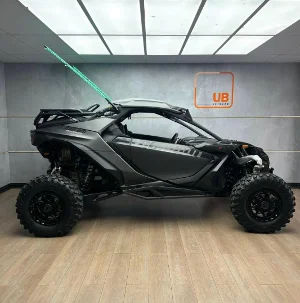 New 2025 Can-Am MAVERICK R X RS