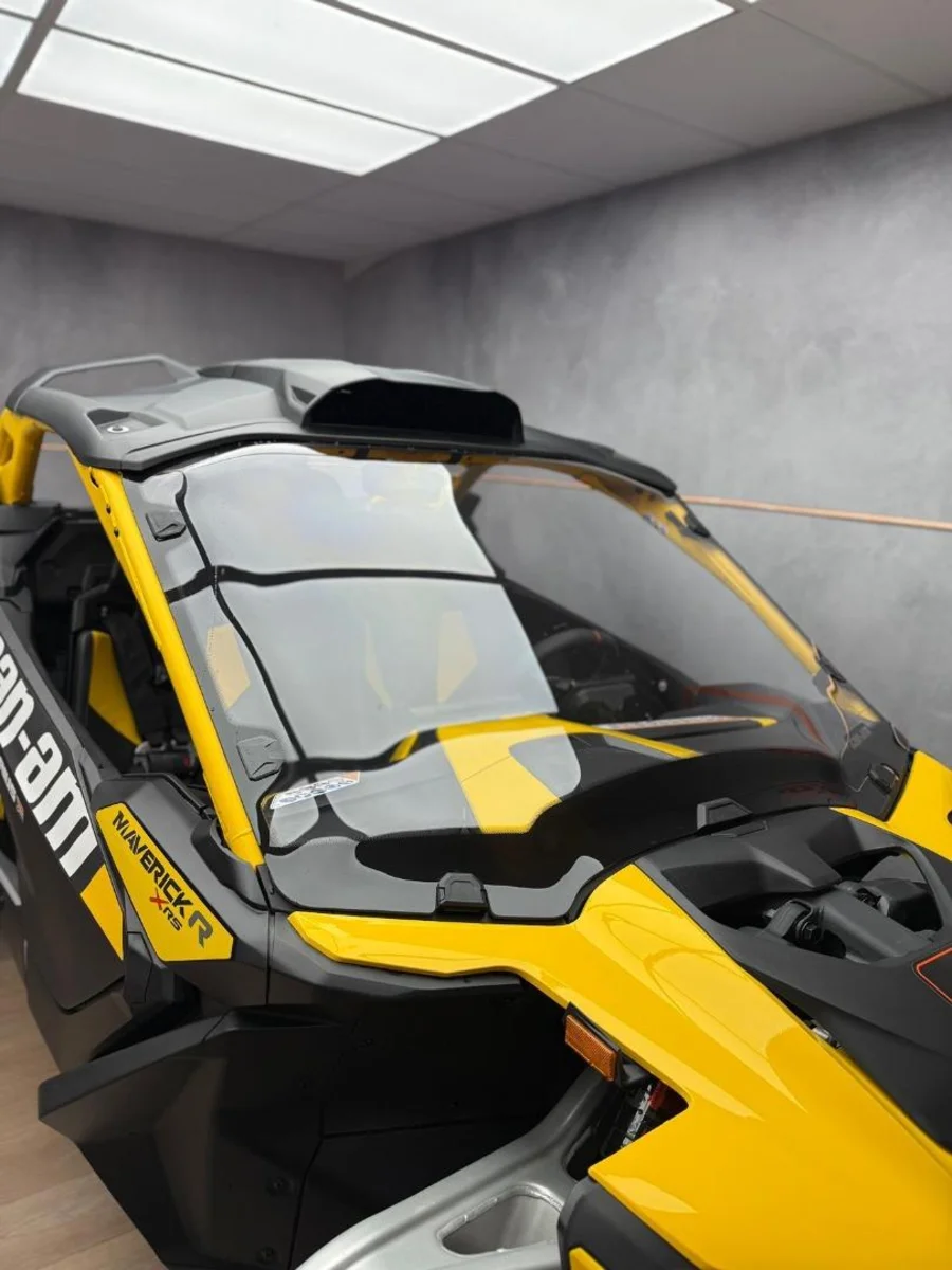 New 2025 Can-Am Maverick R XRS SSX Carbon Black & Neo Y - UB Leisure New 2025 Can-Am Maverick R XRS SSX Carbon Black & Neo Y - UB Leisure