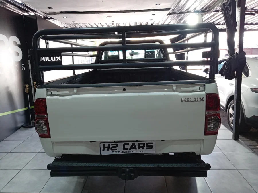 Used 2012 Toyota Hilux 2.5D-4D - H2Cars Used 2012 Toyota Hilux 2.5D-4D - H2Cars