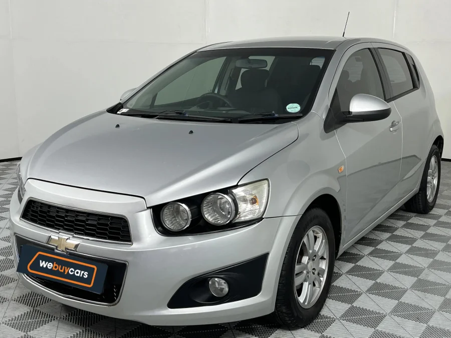 Used 2013 Chevrolet Sonic hatch 1.4 LS - WeBuyCars The Dome Used 2013 Chevrolet Sonic hatch 1.4 LS - WeBuyCars The Dome