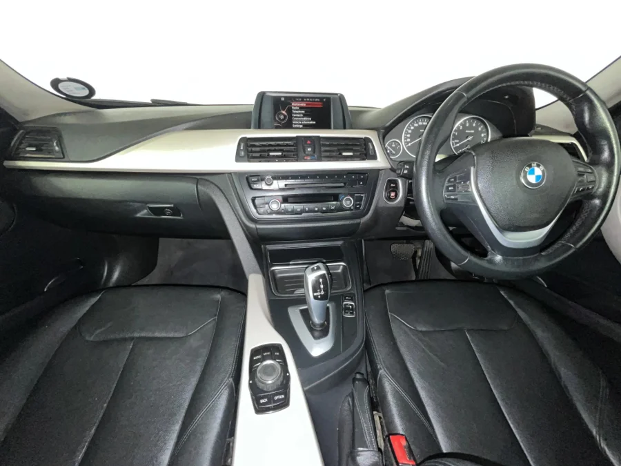 Used 2015 BMW 3 Series 320i sports-auto - WeBuyCars Durban Used 2015 BMW 3 Series 320i sports-auto - WeBuyCars Durban