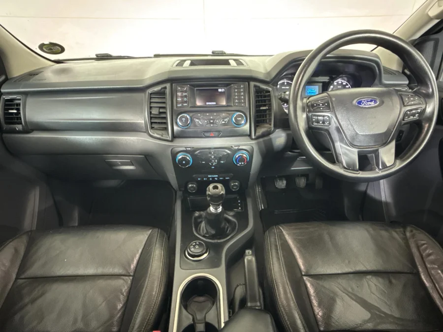 Used 2016 Ford Everest 2.2TDCi XLS - WeBuyCars Midstream Used 2016 Ford Everest 2.2TDCi XLS - WeBuyCars Midstream