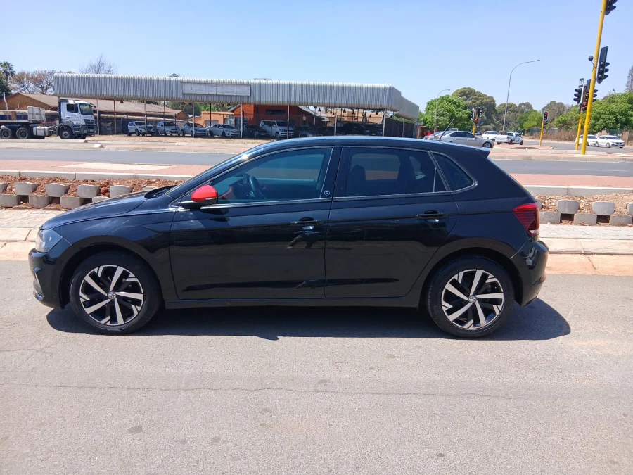 Used 2018 Volkswagen Polo hatch 1.2TSI beats - Edu Auto Motors Used 2018 Volkswagen Polo hatch 1.2TSI beats - Edu Auto Motors