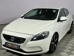 Used 2014 Volvo V40 T4 Excel auto