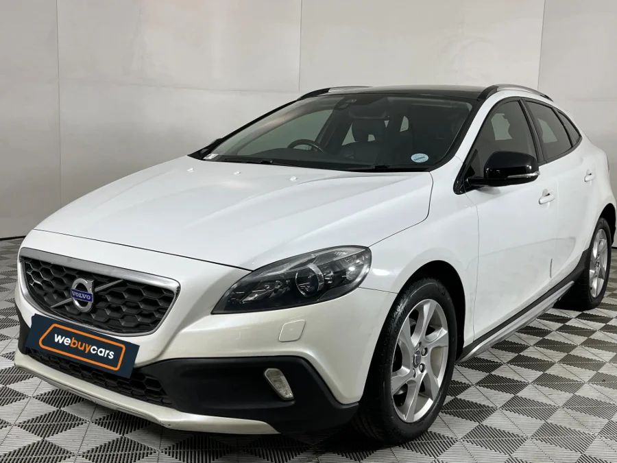 Used 2015 Volvo V40 Cross Country T4 Elite auto - WeBuyCars Silverlakes