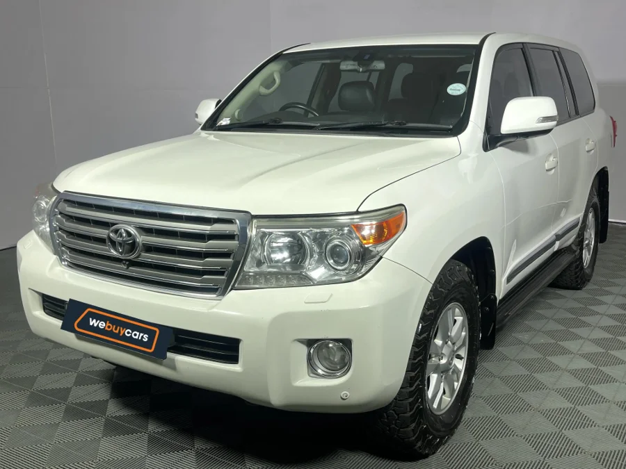 Used 2014 Toyota Land Cruiser 200 4.5D-4D V8 VX - WeBuyCars Rustenburg Used 2014 Toyota Land Cruiser 200 4.5D-4D V8 VX - WeBuyCars Rustenburg