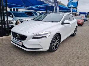 Used 2019 Volvo V40 D3 R-Design