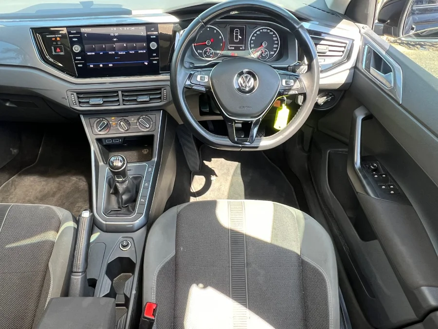 Used 2018 Volkswagen Polo hatch 1.0TSI Highline - THE GLEN CARZ Used 2018 Volkswagen Polo hatch 1.0TSI Highline - THE GLEN CARZ