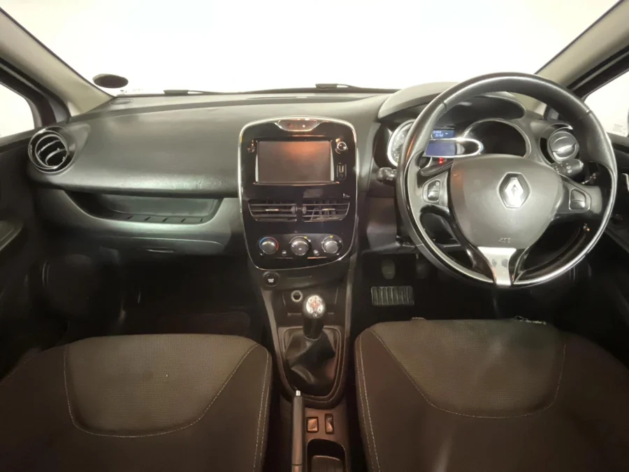 Used 2014 Renault Clio 66kW turbo Expression - WeBuyCars Germiston