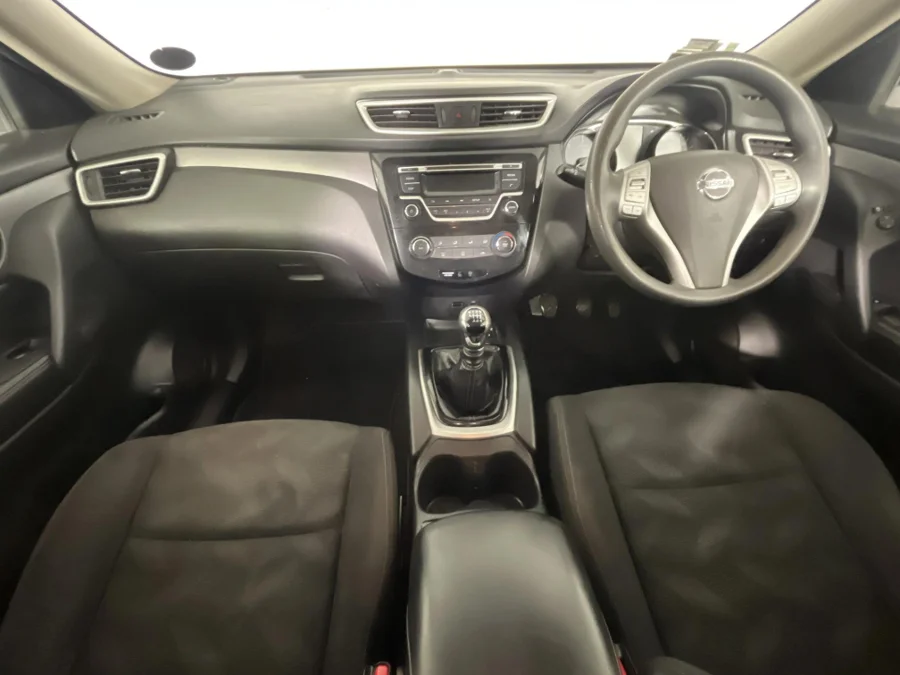 Used 2017 Nissan X-Trail 1.6dCi XE - WeBuyCars Silverlakes Used 2017 Nissan X-Trail 1.6dCi XE - WeBuyCars Silverlakes