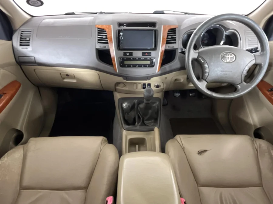 Used 2011 Toyota Fortuner 3.0D-4D 4x4 - WeBuyCars Polokwane