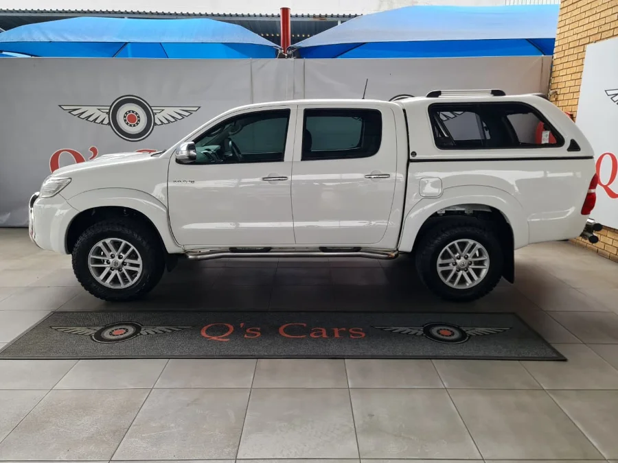 Used 2011 Toyota Hilux 3.0D-4D double cab 4x4 Raider Dakar edition auto - Qs Cars
