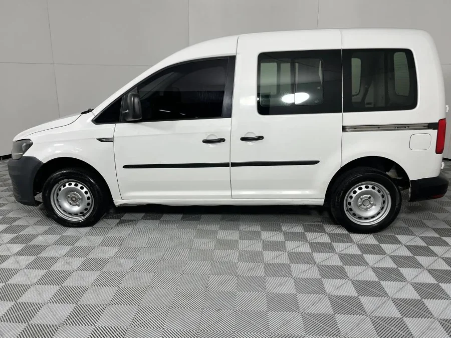 Used 2017 Volkswagen Caddy 2.0TDI crew bus - WeBuyCars Gqeberha