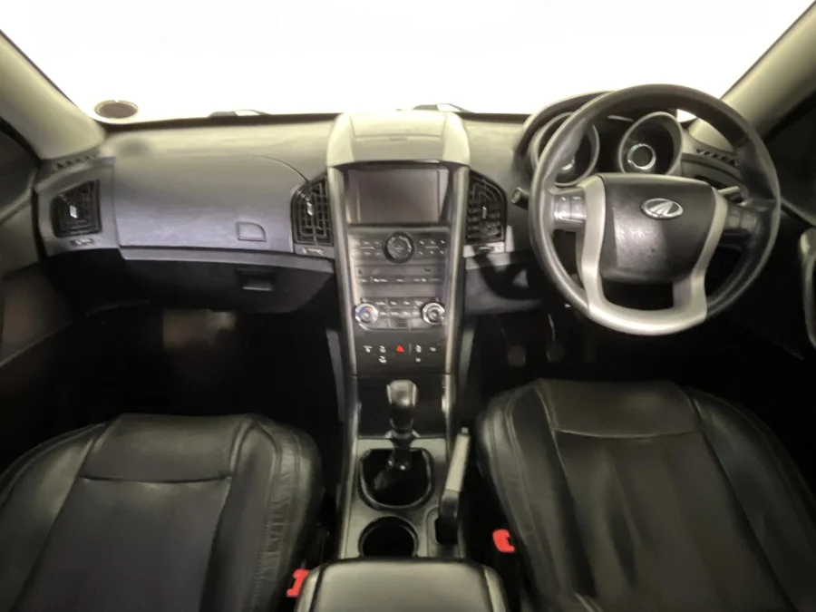 Used 2017 Mahindra XUV500 2.2CRDe W8 - WeBuyCars JHB South Used 2017 Mahindra XUV500 2.2CRDe W8 - WeBuyCars JHB South