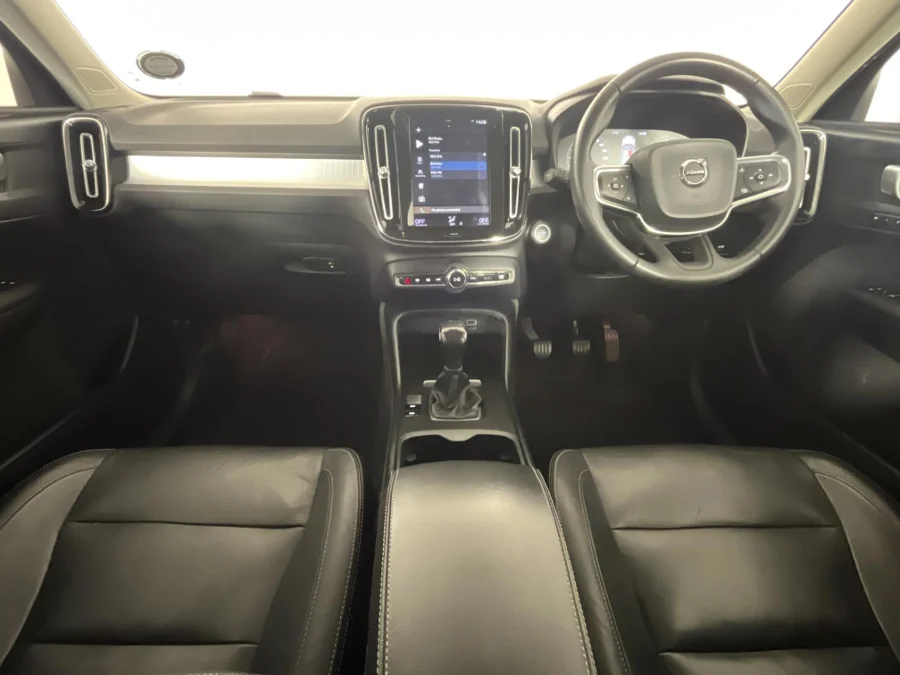 Used 2018 Volvo XC40 T3 Momentum - WeBuyCars Richmond Used 2018 Volvo XC40 T3 Momentum - WeBuyCars Richmond