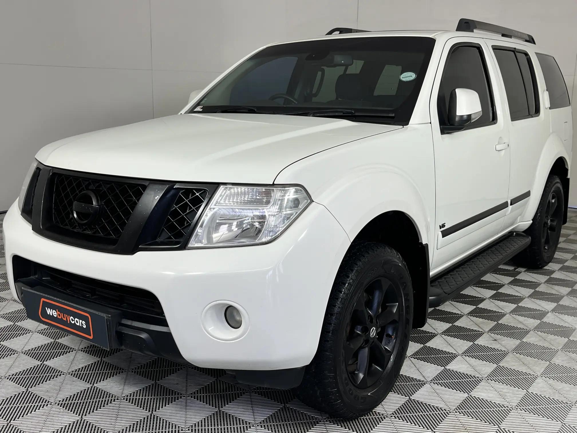 Nissan Pathfinder 2011 Lenull