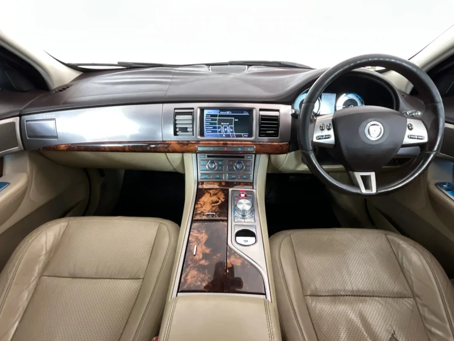Used 2009 Jaguar XF 2.7D Premium Luxury - WeBuyCars JHB South