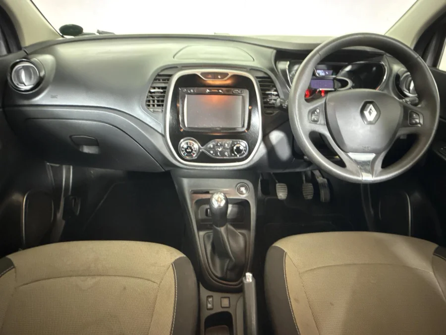 Used 2015 Renault Captur 66kW turbo Expression - WeBuyCars Midstream Used 2015 Renault Captur 66kW turbo Expression - WeBuyCars Midstream