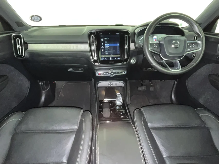 Used 2019 Volvo XC40 D4 AWD Inscription - WeBuyCars Germiston