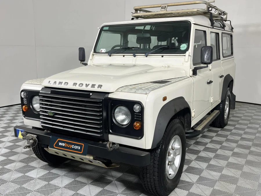 Used 2010 Land Rover Defender 110 TD multi-purpose - WeBuyCars The Dome Used 2010 Land Rover Defender 110 TD multi-purpose - WeBuyCars The Dome